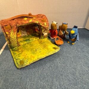 Fisher-Price Woodland Friends Set with Green and Brown Case